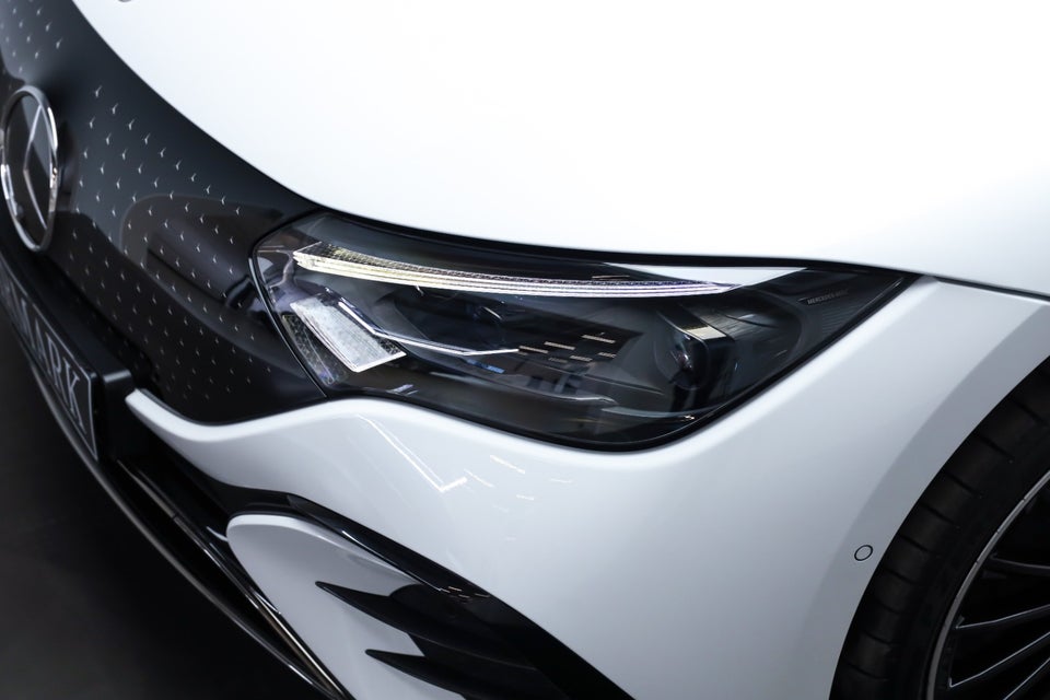 Mercedes EQE350+ AMG Line 4d