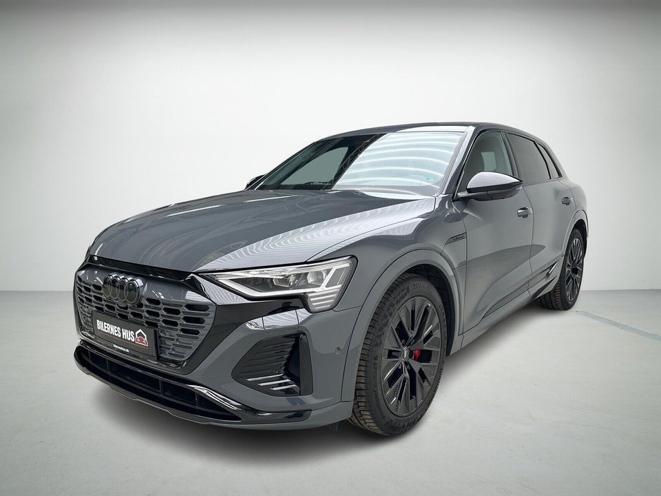 Audi Q8 e-tron 50 S-line quattro 5d