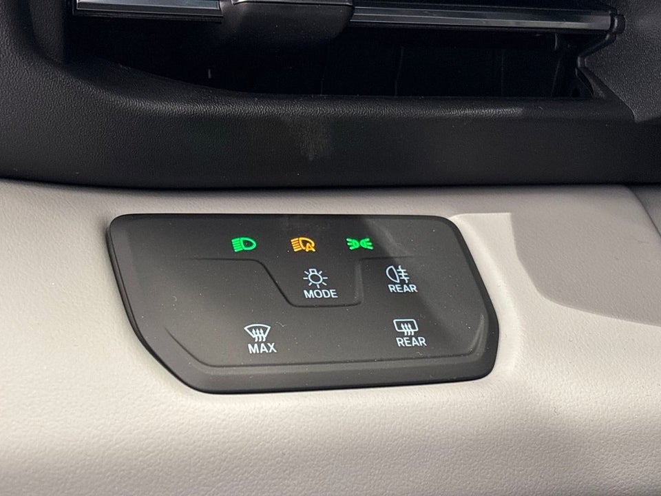 Ford Capri 77 Select Extended Range 5d