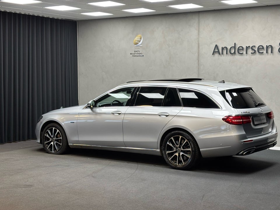 Mercedes E300 de 2,0 Advantage stc. aut. 5d