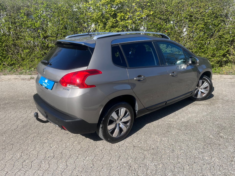 Peugeot 2008 1,2 VTi 82 Allure 5d