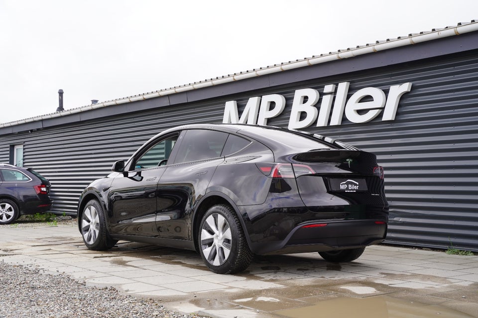 Tesla Model Y Long Range AWD 5d