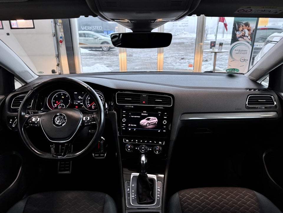 VW Golf VII 1,6 TDi 115 IQ.Drive DSG 5d