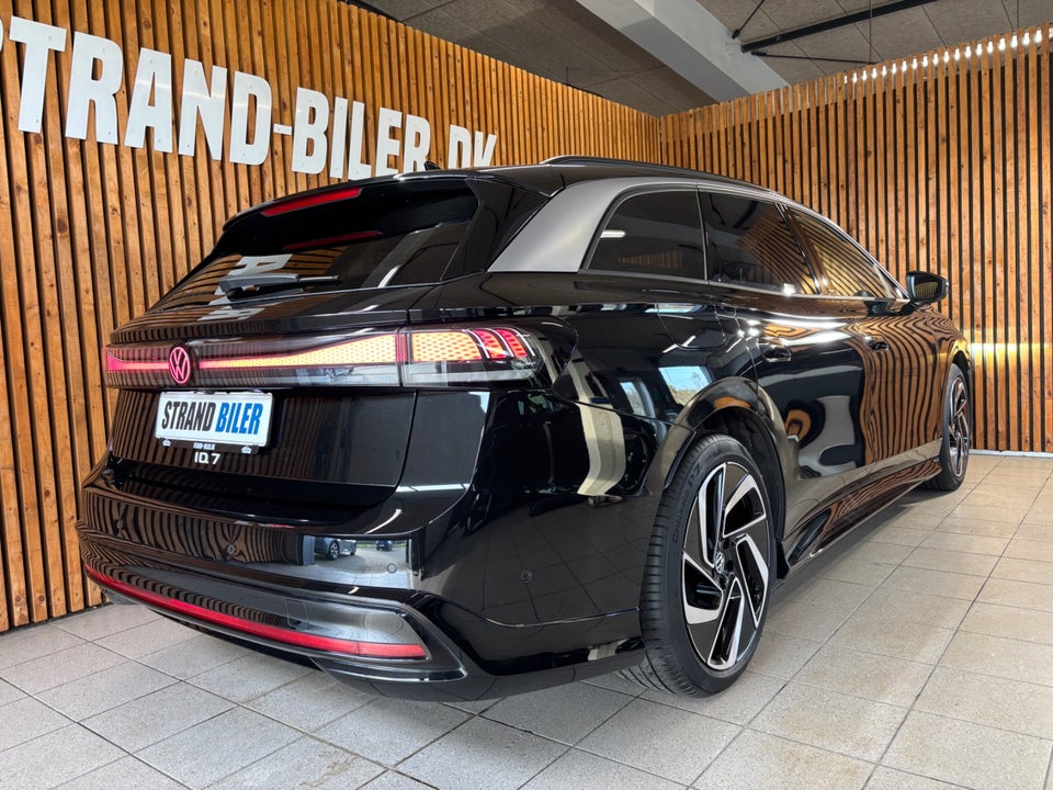 VW ID.7 77 Style+ Tourer 5d