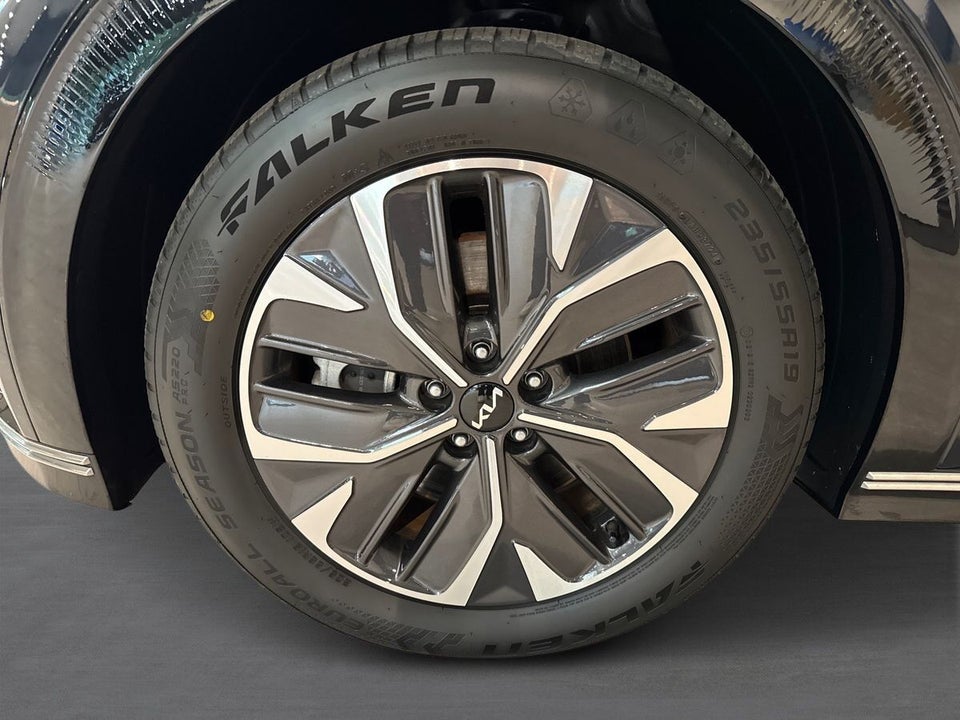 Kia EV6 77 Long Range Upgrade 5d