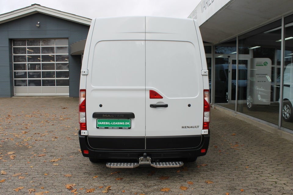 Renault Master III T33 2,3 dCi 130 L2H2 Kassevogn