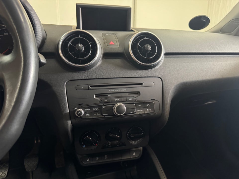 Audi A1 1,4 TFSi 122 Ambition Sportback 5d
