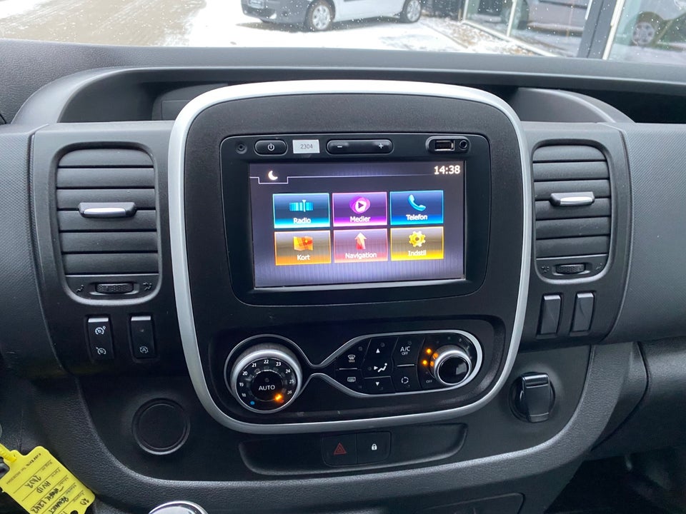 Renault Trafic T29 2,0 dCi 145 L2H2