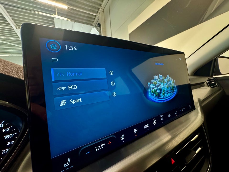 Ford Focus 1,0 EcoBoost mHEV Titanium 5d