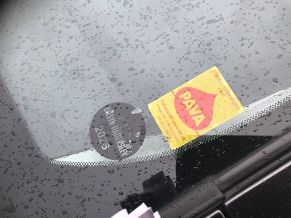 Toyota Yaris 1,0 VVT-i T2 Premium 5d