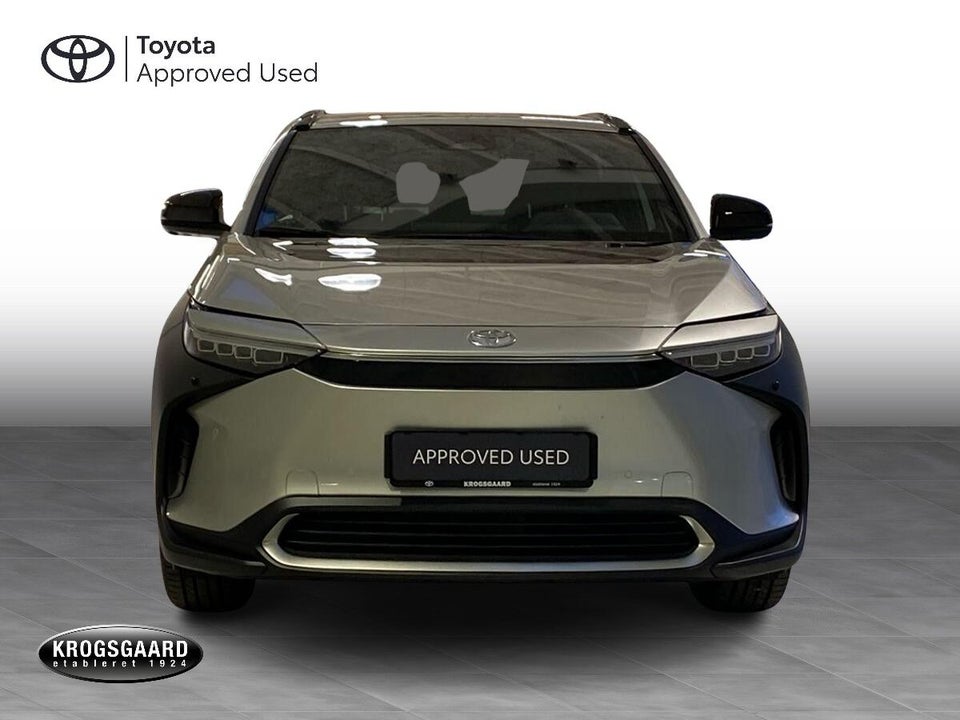 Toyota bZ4X Executive 5d