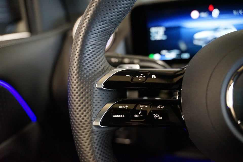 Mercedes EQA300 Electric Art 4Matic 5d