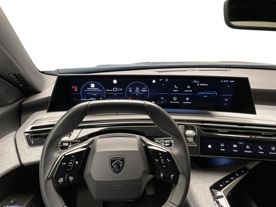 Peugeot e-5008 77 Allure 7prs 5d