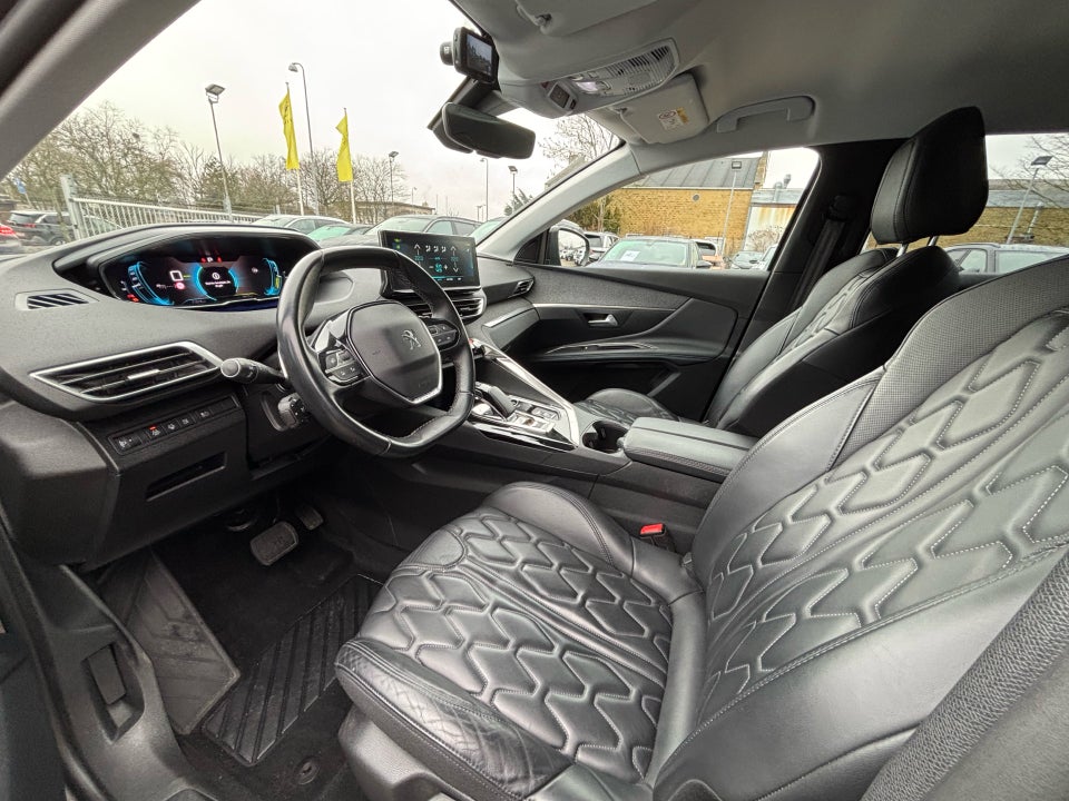 Peugeot 3008 1,6 Hybrid Selection Sport EAT8 5d