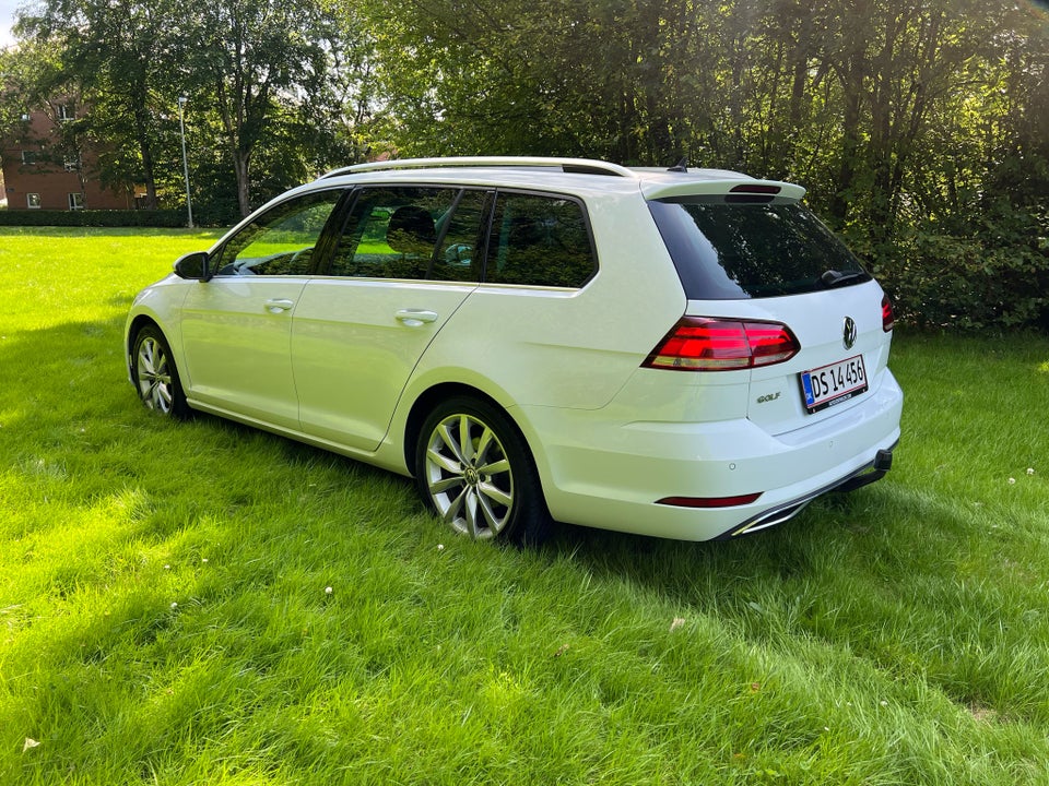 VW Golf VII 2,0 TDi 150 Highline Variant DSG 5d