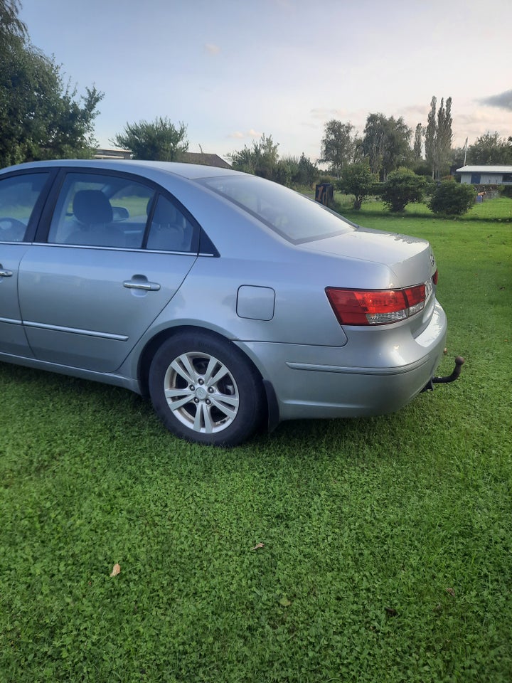 Hyundai Sonata 2,0 CRDi GLS 4d