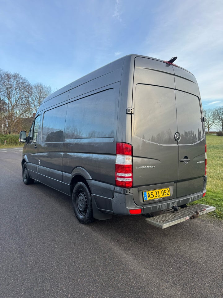 Mercedes Sprinter 319 3,0 CDi R3 Kassevogn 5d