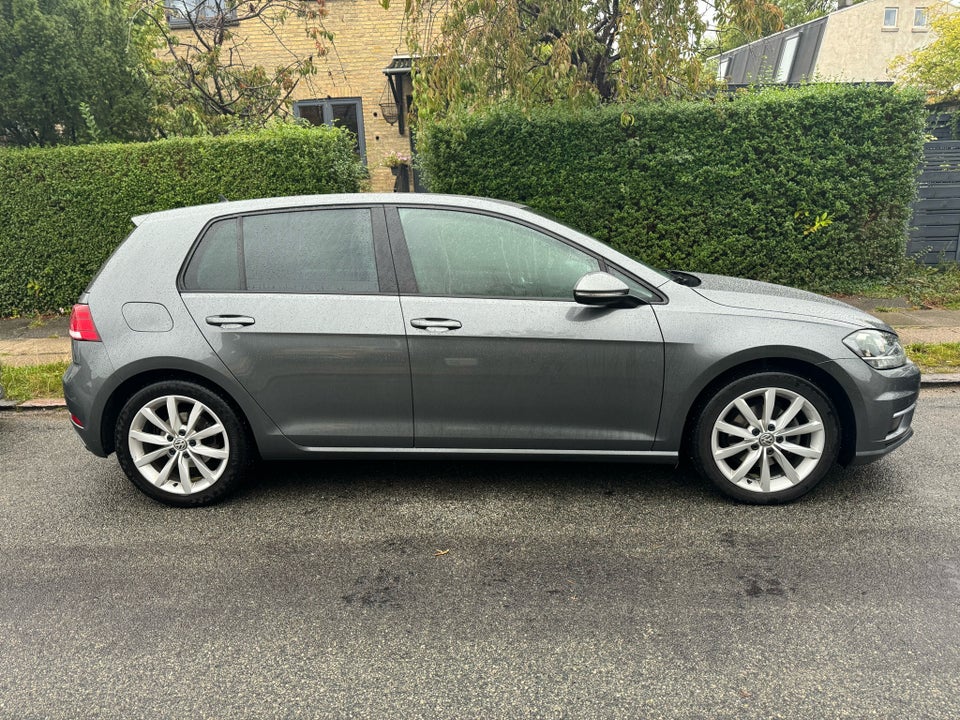 VW Golf VII 2,0 TDi 150 Comfortline Connect DSG 5d