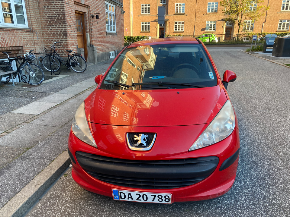 Peugeot 207 1,4 XR+ 5d