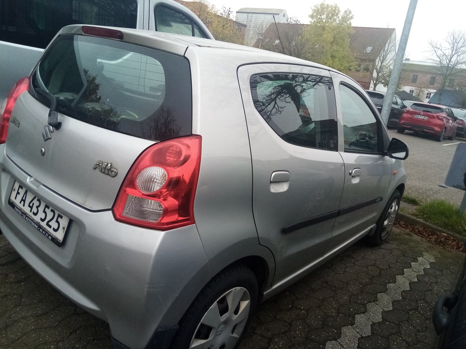 Suzuki Alto 1,0  5d