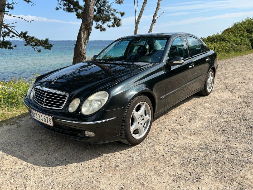 Mercedes E240 2,6 Avantgarde aut. 4d