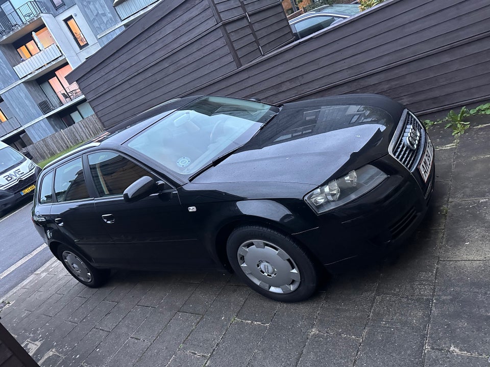 Audi A3 1,6 Ambition Sportback aut. 5d