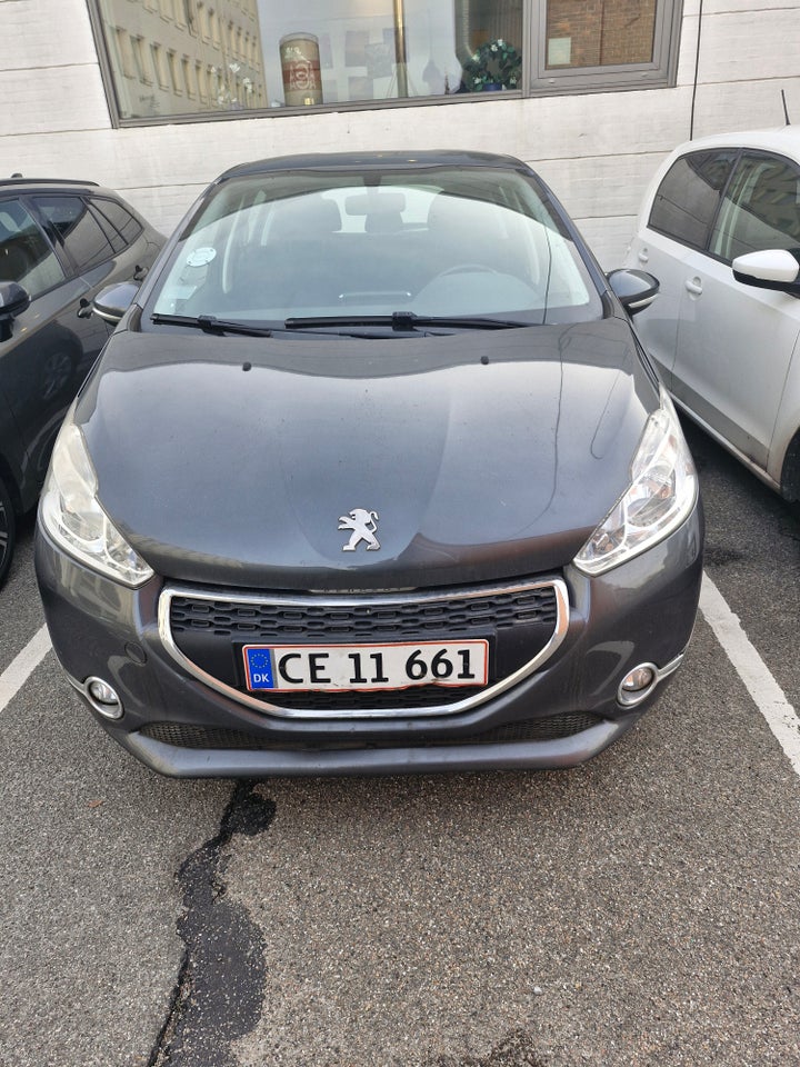 Peugeot 208 1,2 VTi Access 5d