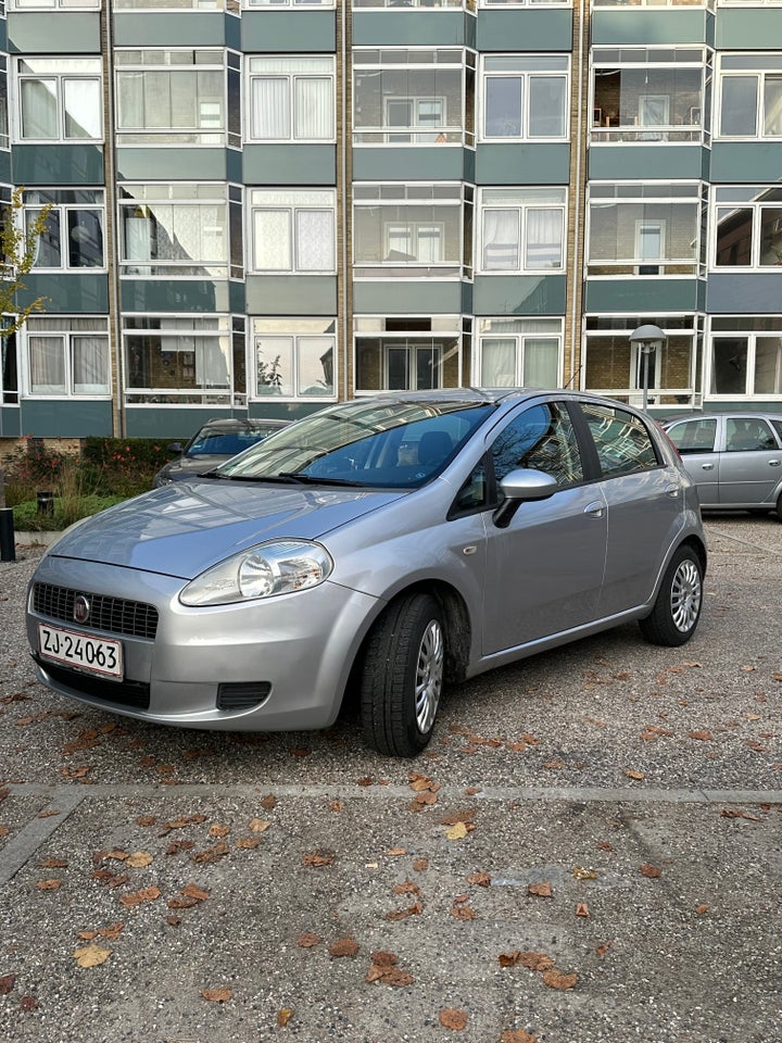 Fiat Grande Punto 1,4 Dynamic MTA 5d