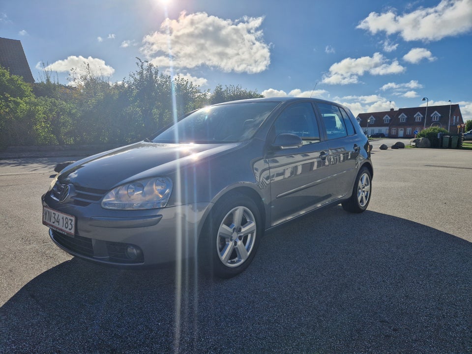 VW Golf V 2,0 FSi Sportline 5d