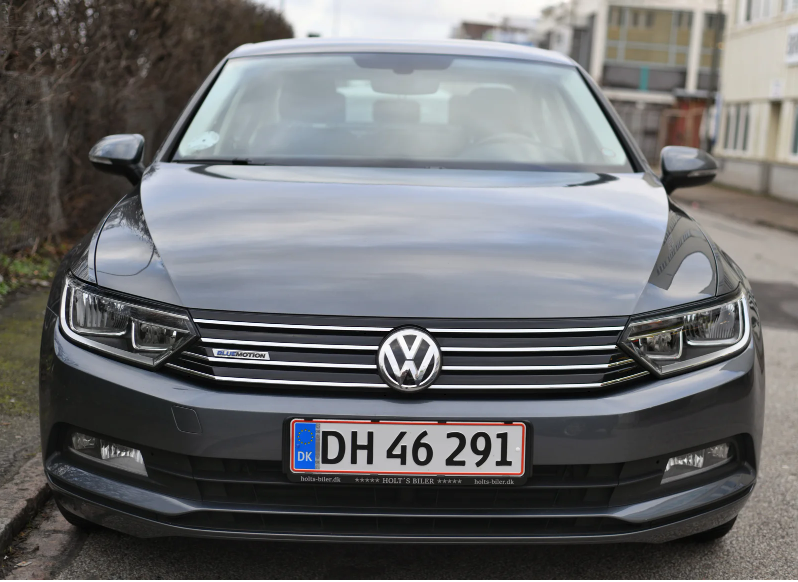 VW Passat 1,6 TDi 120 BlueMotion 4d