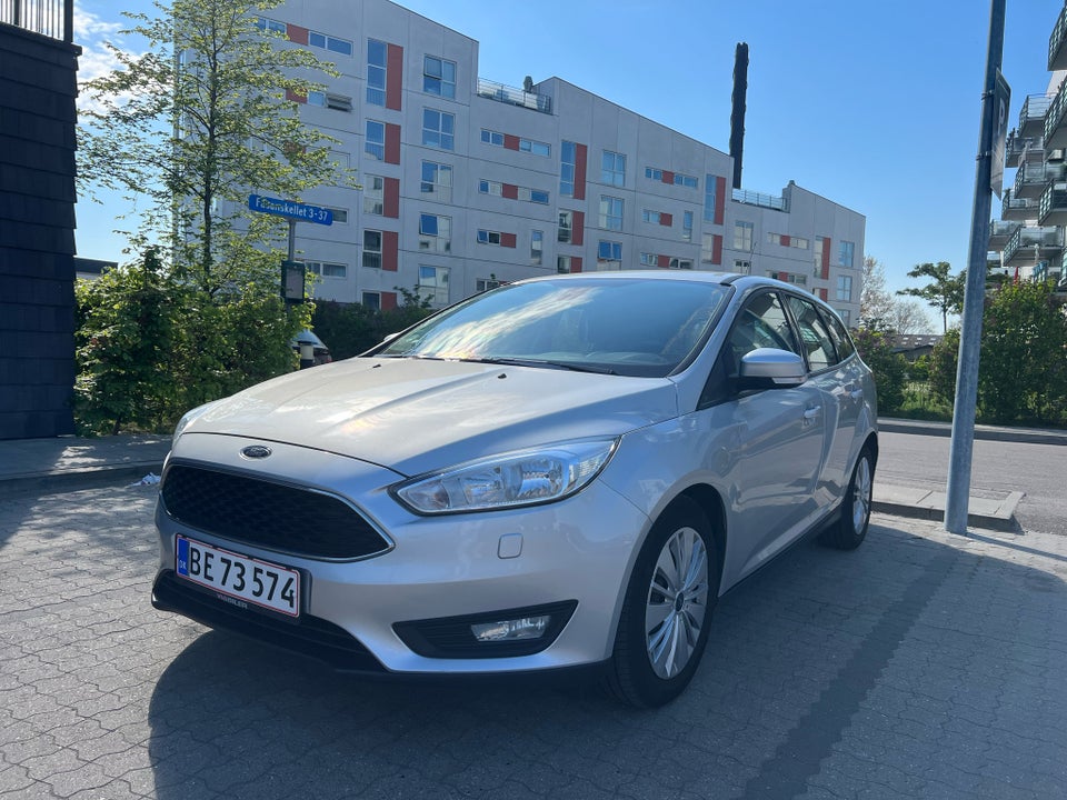 Ford Focus 1,6 TDCi 115 Business stc. 5d