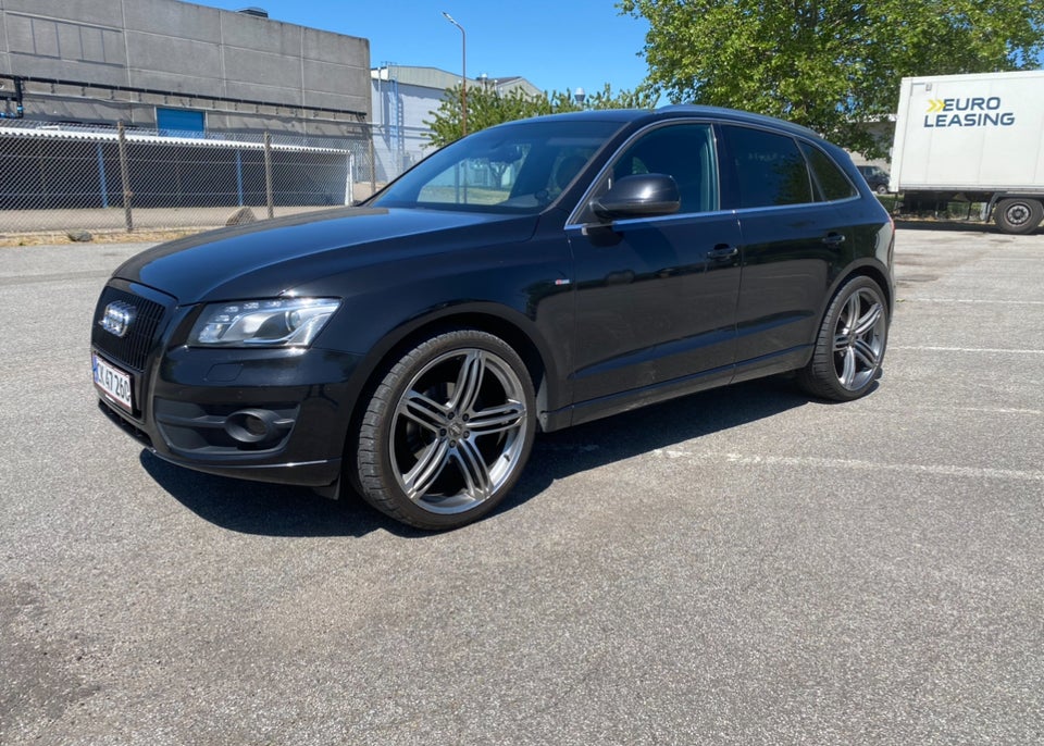 Audi Q5 2,0 TDi 170 S-line quattro S-tr. 5d