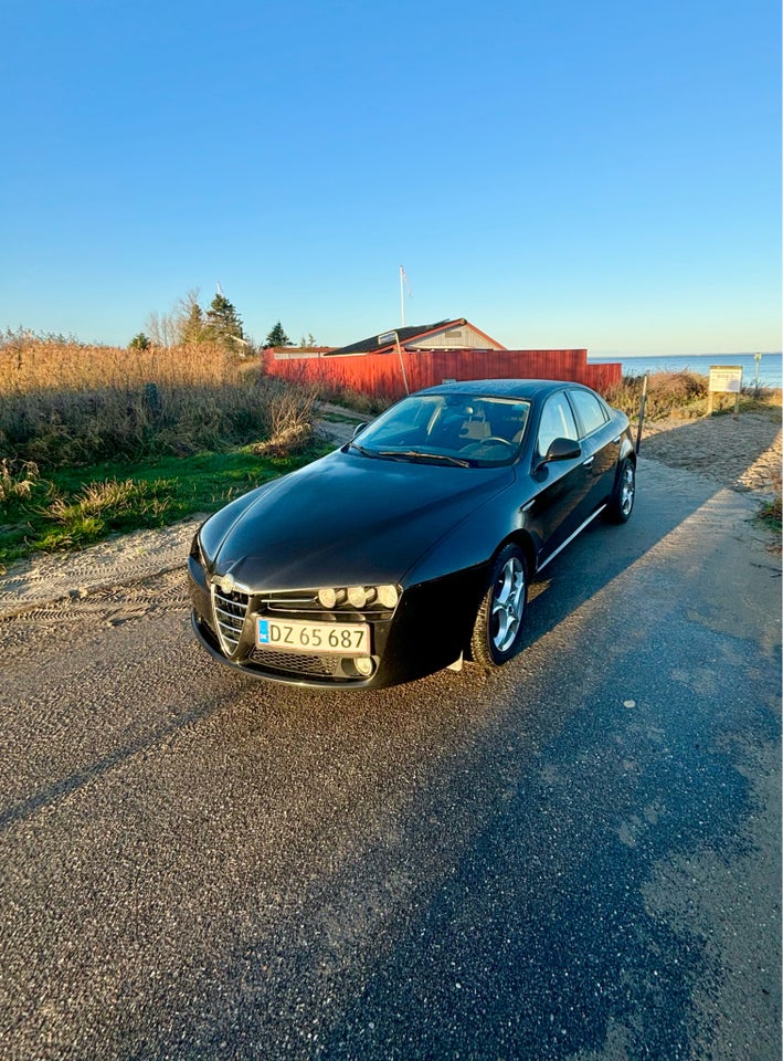 Alfa Romeo 159 2,0 JTD Distinctive 4d