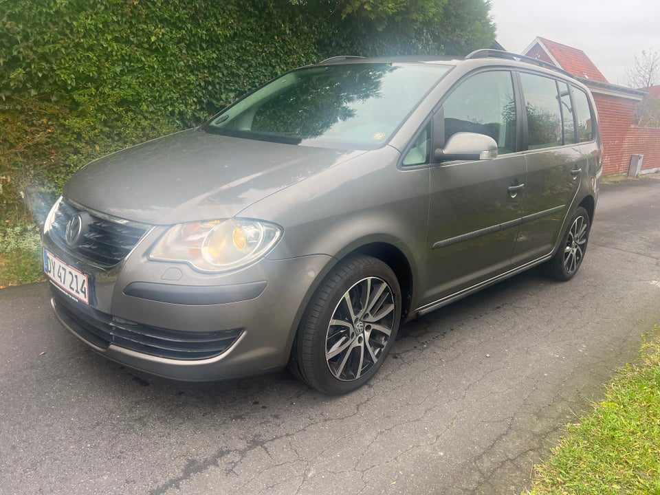 VW Touran 1,9 TDi 105 Comfortline 5d