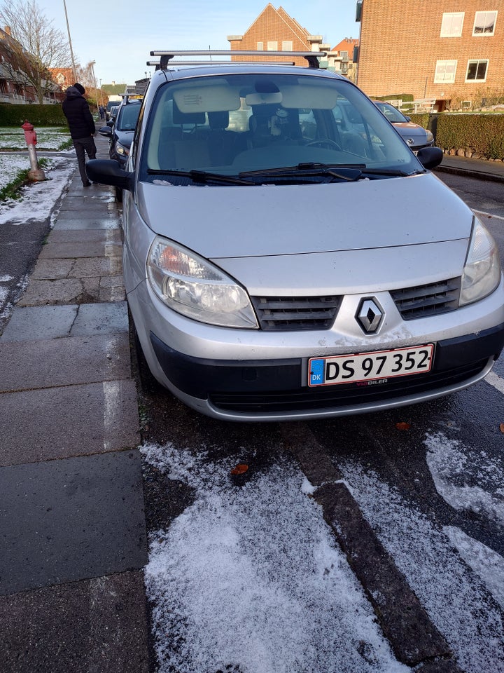 Renault Scenic II 1,6 Authentique Comfort 5d