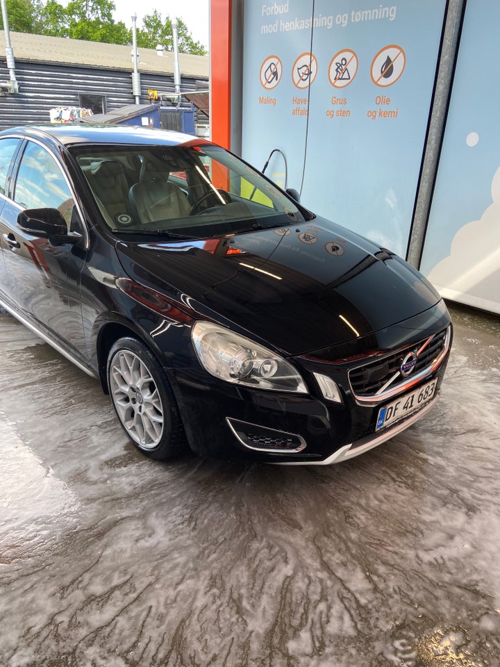 Volvo S60 2,0 D3 163 Summum aut. 4d