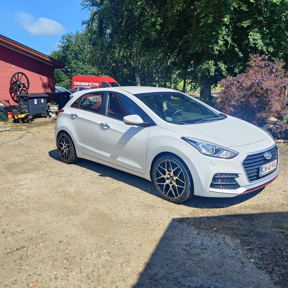 Hyundai i30 1,6 T-GDi Sport 5d