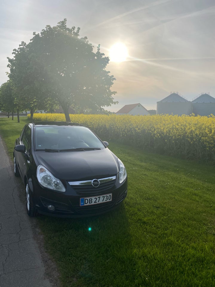 Opel Corsa 1,4 16V Cosmo 3d