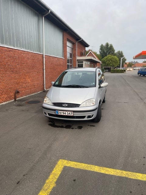 Ford Galaxy 2,3  5d