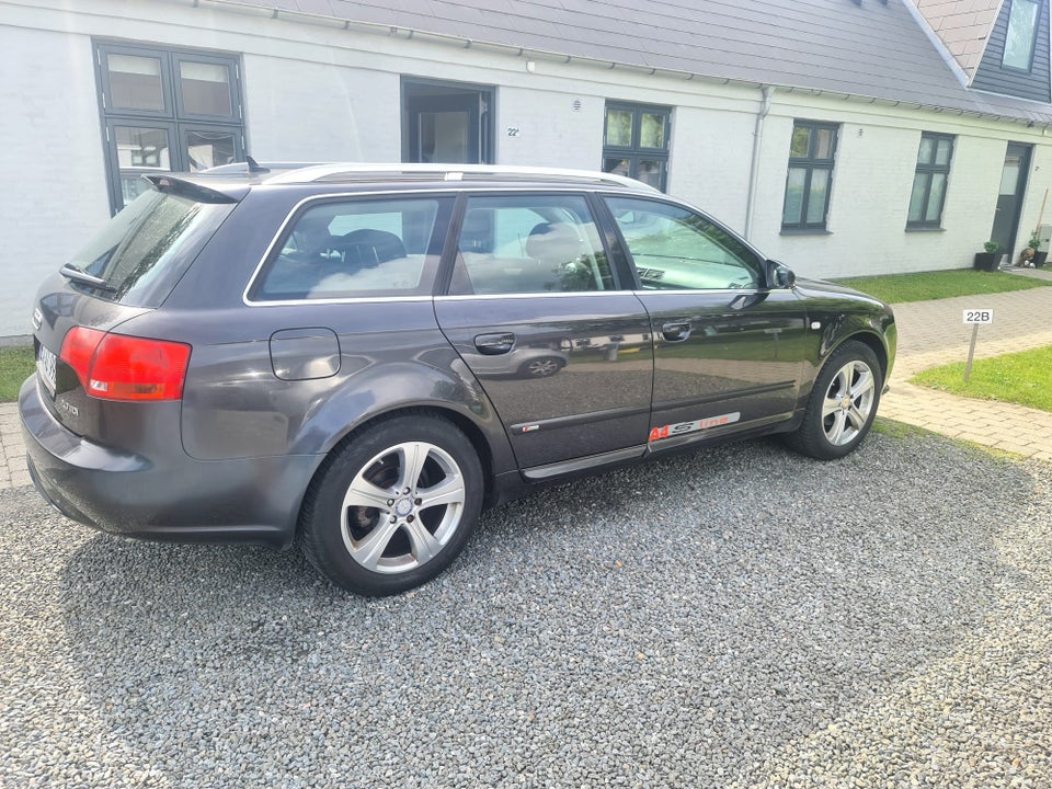 Audi A4 2,0 TDi 140 S-line Avant 5d