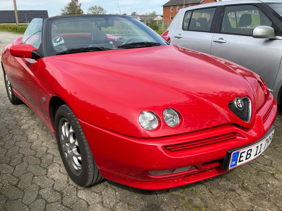 Alfa Romeo Spider 2,0 TS 2d