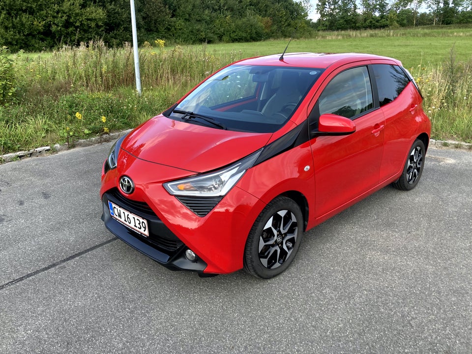 Toyota Aygo 1,0 VVT-i x-press 5d