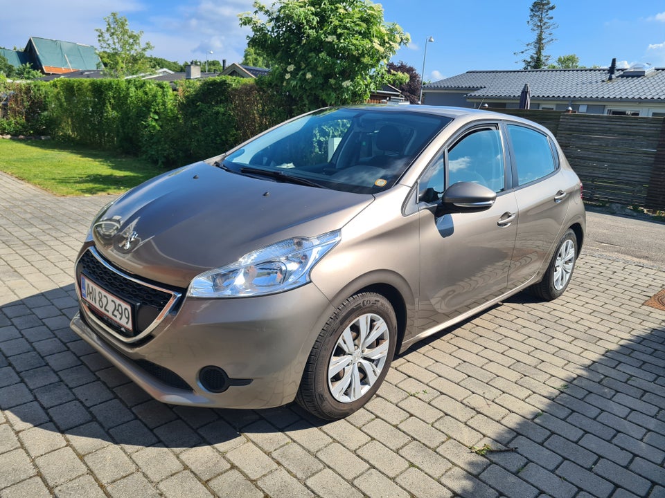 Peugeot 208 1,2 VTi Active 5d